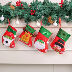4er-Set Pailletten-Weihnachtssocken mit Weihnachtsmann-, Rentier-, Bären- und Schneemann-Motiv
