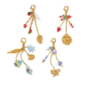 Porte-clés chic en acier inoxydable avec fruits en émail, charms marins et fleurs