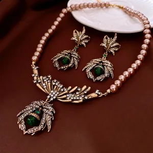 Vintage Baroque Necklace And Stud Earrings Copper Rhinestone Imitation Artificial Pearl Green Gemstone Palace Leaf Pendant Jewelry