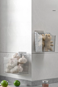 Wall-mounted transparent kitchen storage boxes for ginger and garlic in two sizes