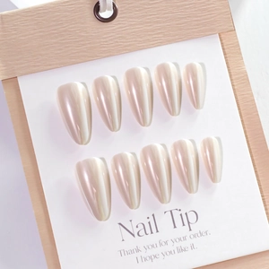 Sparkling almond press-on nails with iridescent pearl finish and 10 pieces set