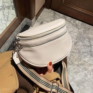 Women Lychee Grain PU Leather Crossbody Chest Bag Dual Zipper Half Moon Shape Wide Striped Strap Casual Chic Accessory