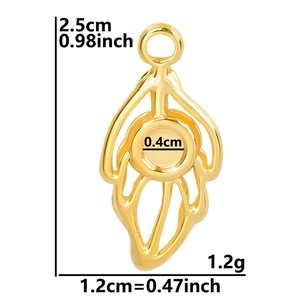 Detailed macro view showing dimensions of leaf pendant with gold-plated finish