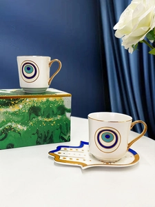 Set tazzine da caffè in ceramica con manico dorato e piattino mano di Fatima in scatola regalo
