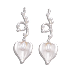 Elegant silver Calla Lily drop earrings with vine details and white pearls for women