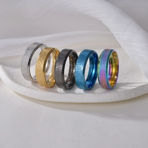 Five-color set of 6mm frosted stainless steel rings with a minimalist sandblasted finish