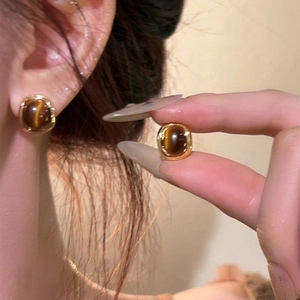 18k gold plated tiger eye oval stud earrings with retro Maillard style for women
