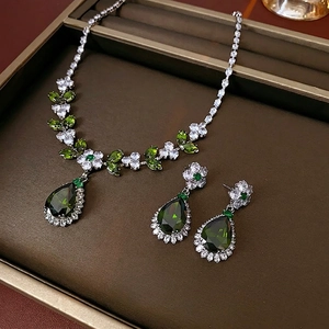 Leaf Flower Necklace And Earrings Copper Green Water Drop Zircon Elegant Luxury Jewelry With Silver Earring Post