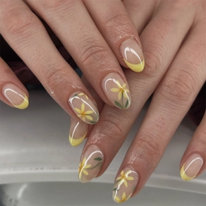 Faux Ongles À Presser French Manucure Jaune Forme Amande Motif Floral Élégant Minimaliste Ongles Amovibles Pour Femmes Brillant