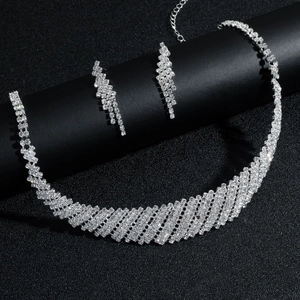 Luxury sparkling rhinestone jewelry set with silver necklace and earrings for brides
