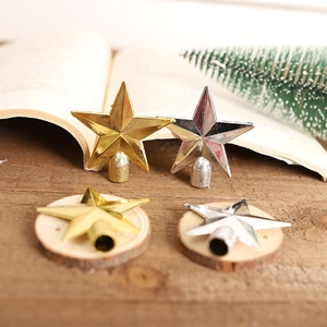 Puntali per albero di Natale a stella a cinque punte oro e argento su legno
