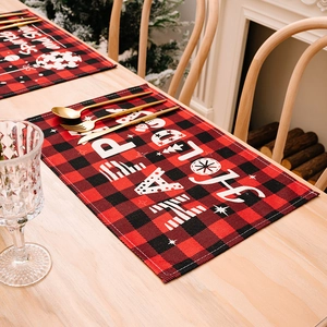 Tovaglietta natalizia a quadri rossi e neri con stampa Happy Holidays per decorazioni da tavola