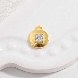 Polished S925 sterling silver round pendant with sparkling cubic zirconia inlay