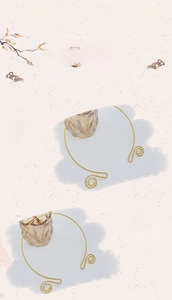 Close-up of golden classical Chinese choker jewelry with detailed spiral craftsmanship