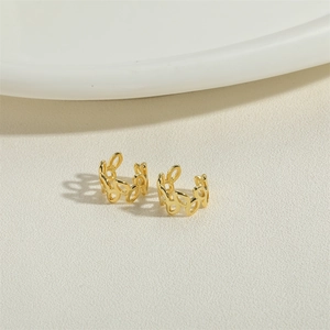 Luxurious gold-plated grid ear cuff with adjustable open design and polished hollow rings