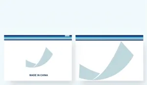 Detalle de dos bolsas de plástico esmerilado con tira azul para faldas deportivas