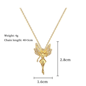 Detailed specs for gold butterfly pendant: 4g weight, 40+5cm chain, 2.8x1.6cm size