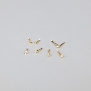 Set di orecchini minimalisti in argento S925 dorato con cuore e zircone per donna
