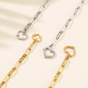 Gold and silver stainless steel paperclip chain necklaces with heart-shaped OT buckle