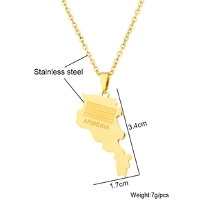 Détail du pendentif carte Arménie avec dimensions 3.4cm x 1.7cm et poids de 7g