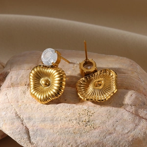 French vintage 18K gold titanium flower earrings with pearls and micro-set zircons