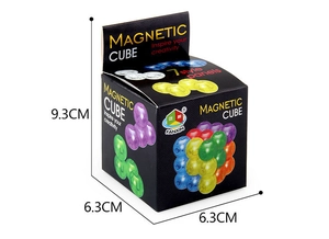 Magnetic puzzle cube packaging box detail showing 9.3cm height and 7 style panels
