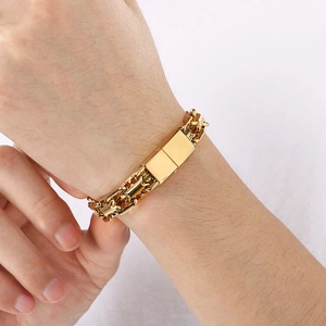 Bracelet gourmette homme en acier inoxydable doré avec fermoir magnétique au poignet