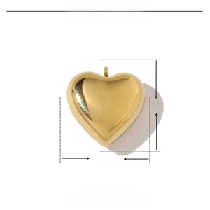 Dimensions détaillées du pendentif cœur doré en acier inoxydable avec poids et taille