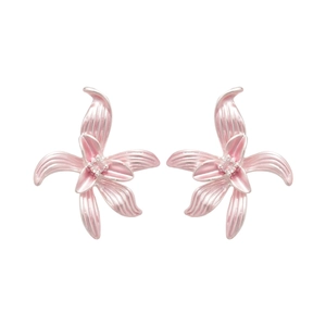 Elegante roze emaille bloemknopjes met centraal zirkoniasteentje voor dames sieraad