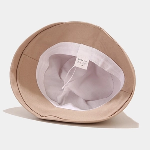 Chapeau bob respirant minimaliste avec doublure en 100 % polyester et détails de couture