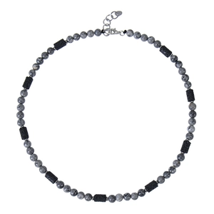 Détail du collier de perles en œil de tigre et pierre volcanique 6mm avec fermoir