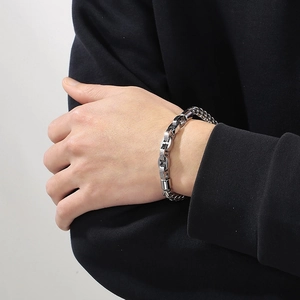 Silver stainless steel keel chain bracelet for men in cool industrial hip hop style
