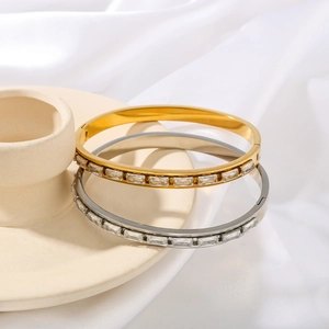 Bracciali in acciaio inossidabile placcato oro 18K e argento con diamanti su seta bianca