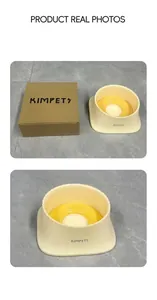 Detailansicht des KIMPETS Hundenapfes für langsames Fressen mit Originalverpackung