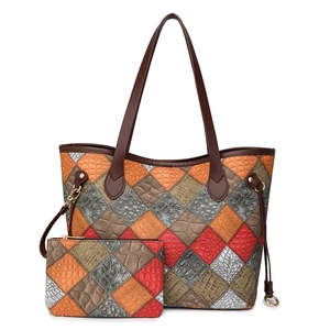 Two-piece patchwork tote bag and coin purse set with crocodile pattern and brown handles