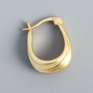 Minimalist gold U-shaped geometric hoop earrings with polished finish and S925 silver needles
