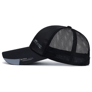 Casquette de baseball en mesh respirant pour hommes avec visière longue et imprimé Sport
