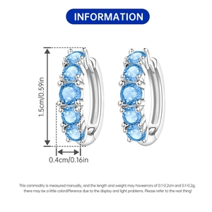 Dimensions détaillées des créoles en argent serties de cinq pierres bleues rondes