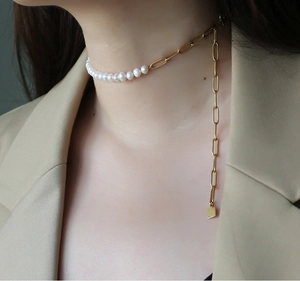 Freshwater pearl and gold chain toggle necklace set with square pendant for women