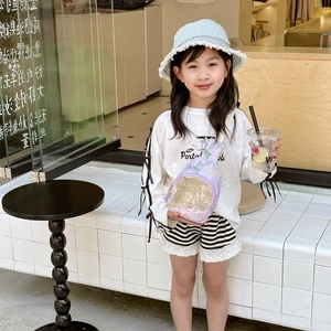 Kids purple crossbody bag with transparent glitter window and heart-shaped sequins