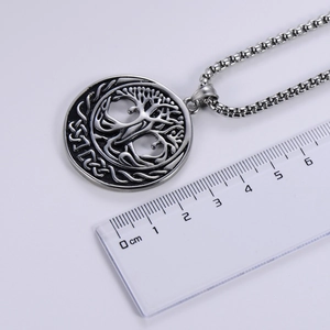 Collier avec pendentif rond Arbre de Vie Viking en argent rétro de 3,5 cm de diamètre total