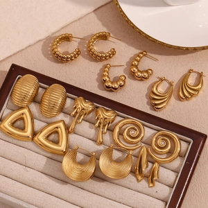 Retro 18K gold plated stainless steel hollow heart and J-shaped wave earrings set