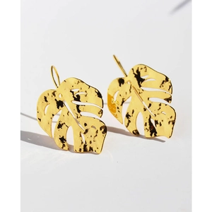 Exaggerated Brass Gold Plated Monstera Leaf Drop Earrings For Women Hammered Metal Texture Tropical Plant Jewelry