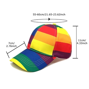 Casquette de baseball à rayures arc-en-ciel avec panneaux colorés et visière incurvée