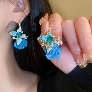 Boucles d'oreilles vintage papillon et rose bleue avec cristaux pour femmes élégantes