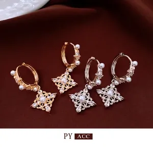 Boucles D'oreilles Créoles Pendantes Losange Vintage Avec Imitation Künstliche Perle Et Zircon Cuivre Plaqué Or 18K Pour Femme