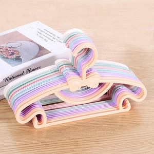 Kids Plastic Hangers Bow Design Non-Slip Baby Clothes Hangers For Nursery Wardrobe Macaron Colors