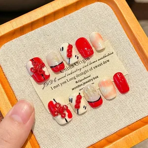 Unghie Finte Fatte A Mano Stile Capodanno Cinese Nodo Festivo 3D Rosso Bianco Foglia Oro Elegante Unghie Carine
