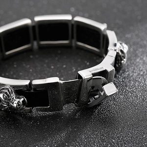 Men's titanium steel lion head bracelet with silver rectangular chain links and clasp