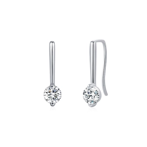 S925 Sterling Silber Tropfenohrringe mit 0,5 ct Moissanit in klassischer Vier-Krallen-Fassung